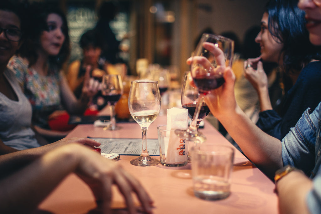 The 5 Rules for Planning the Perfect Moms' Night Out