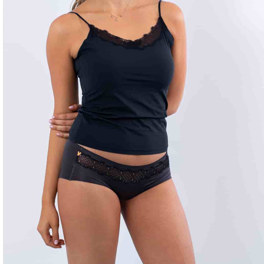 the best black camisole or cami for layering
